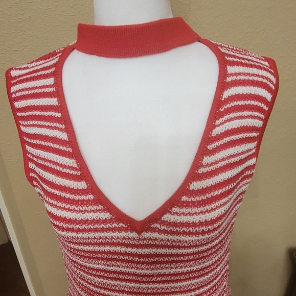 NWT Sleeveless Mock Neck Top - Picture 2 of 8